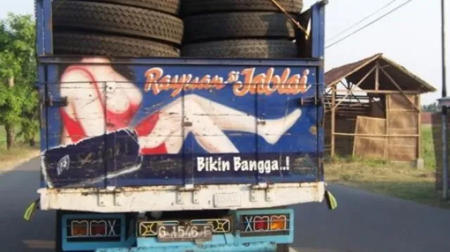 Sering Bikin Salah Fokus, Ternyata Ini Fakta di Balik Gambar atau Tulisan Nyeleneh di Belakang Truk 7