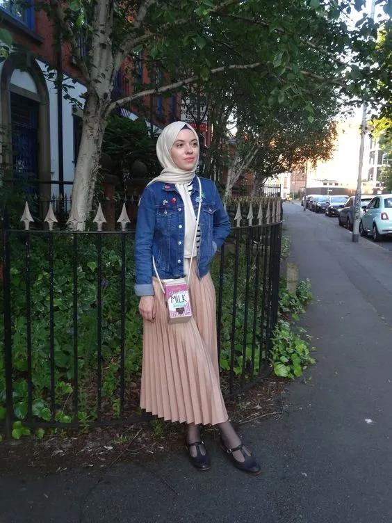 12 OOTD Jaket Jeans Denim untuk Cewe di Kampus 20