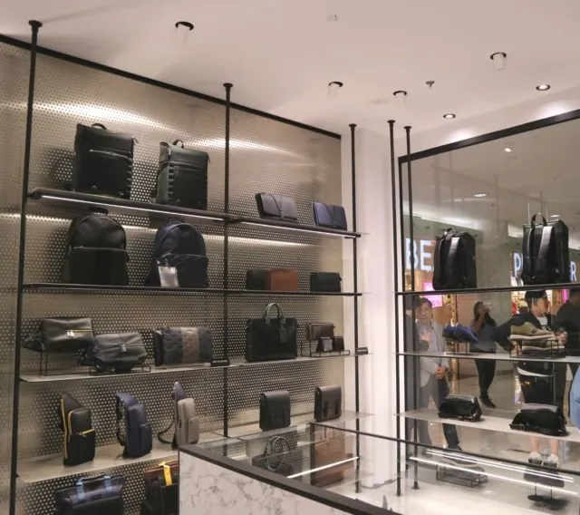 Usung Konsep Baru, Gerai Pedro di Senayan City Bikin Lebih Nyaman Belanja. Puas Deh Shopping di Sana 25