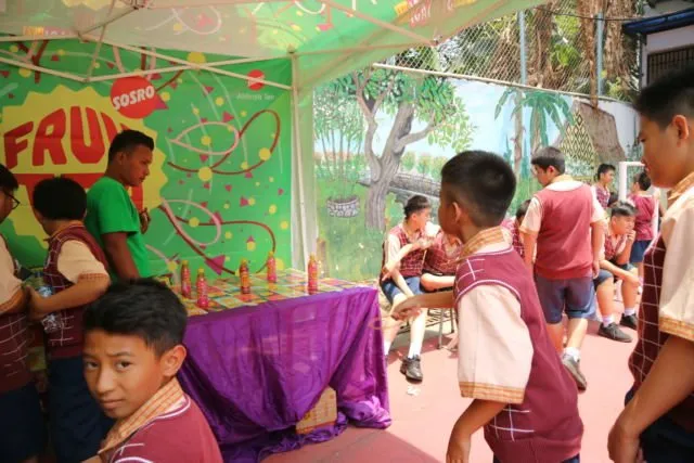 Boyband Latin CNCO Sukses Hadirkan Sensasi Berbeda Pada Fruit Tea School Sensation 2018 di SMA Ananda Bekasi 13