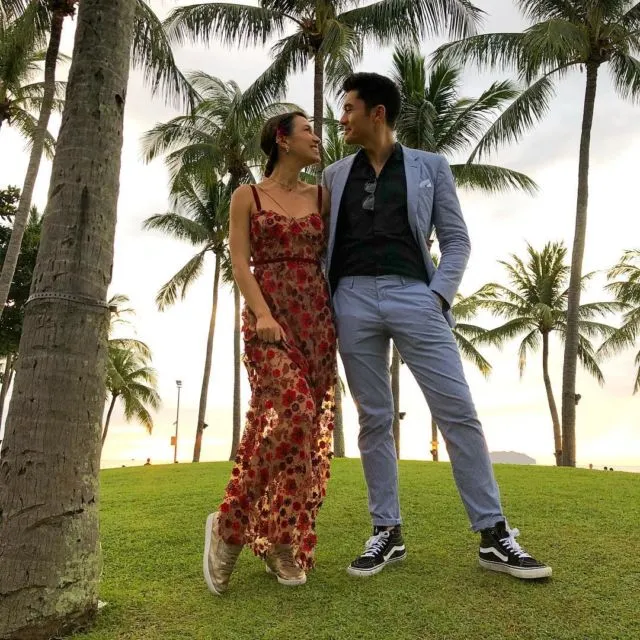 Lupakan Dulu Oppa-oppa Korea, Ini 15 Pesona Aktor Crazy Rich Asians Henry Golding dalam Setelan Jas 21