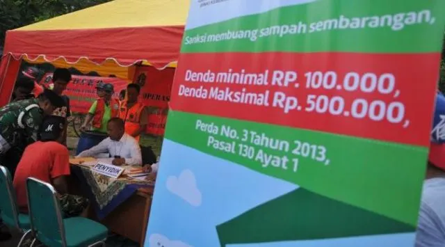 Bukan Cuma Kasus Korupsi, Kota Surabaya Kini Laksanakan OTT Bagi yang Buang Sampah Sembarangan! 8