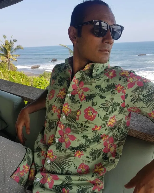Ide Style Paduan Warna Buat Cowok Berkulit Gelap 11