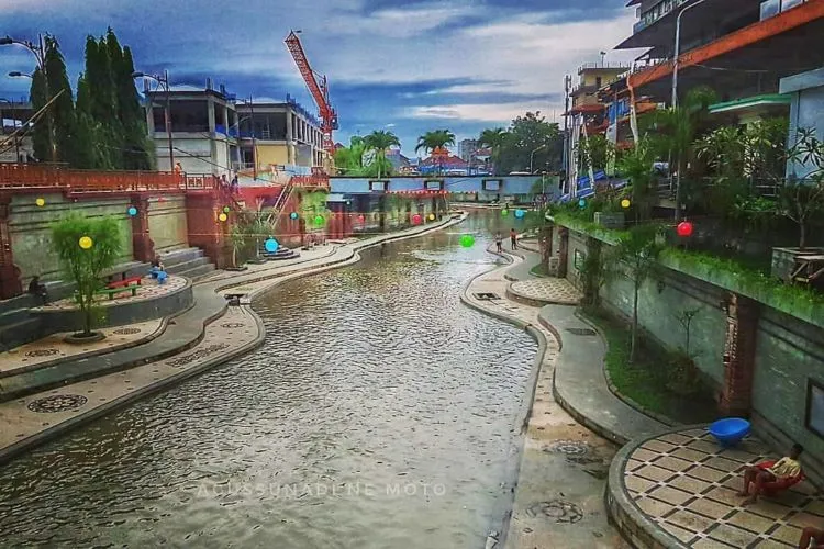 Bukan di Korea, Sungai Indah yang Gemerlap Ini Ada di Bali Lho. Nggak Nyangka Seindah Ini! 16