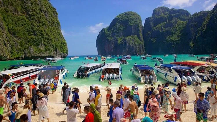 Begini Perbedaan Foto Instagram vs Realita Destinasi Wisata Populer. Kontras Banget ya? 13