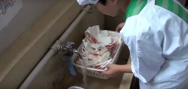 12 Fakta Betapa Spesialnya Tradisi Makan Siang di Jepang. Tiap Sekolah Punya Dapur Sekelas Hotel Lho 22