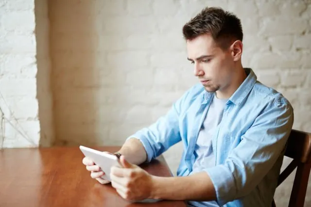 7 Sisi Lain Cowok Gamers yang Bakal Bikin Jatuh Cinta. Lupakan Dulu Soal Sifat Cueknya 14