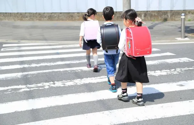 10 Fakta Soal Tas Anak SD Jepang yang Legendaris Abis. Harganya Bisa Sampai Belasan Juta Rupiah Lho! 20