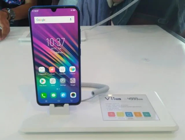 Vivo Resmi Keluarkan Smartphone Terbaru - V11 Pro. Ponsel Canggih dengan Screen Touch ID 8