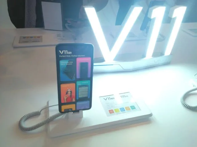 Vivo Resmi Keluarkan Smartphone Terbaru - V11 Pro. Ponsel Canggih dengan Screen Touch ID 11