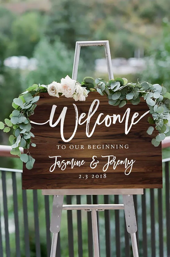12+ Inspirasi Wedding Sign Gaya Rustic untuk Pernikahan. Lebih dari Sekadar Penanda Tamu Undangan! 15