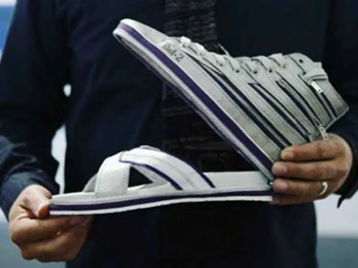 Lupakan Sneakers Mahal nan Gaul itu. Kalau Pakai Sepatu Super Nyeleneh ini, Kamu Berani Nggak? 15