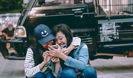 Jangan Salah Baca Sinyal, Dia Nggak Akan Melakukan 7 Hal Ini Kalau Hanya Menganggapmu Teman 13