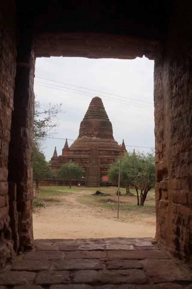 Sensasi Berlibur ke Candi dengan Balon Udara di Bagan, Myanmar. Terasa Magis dan Romantis Abis! 10