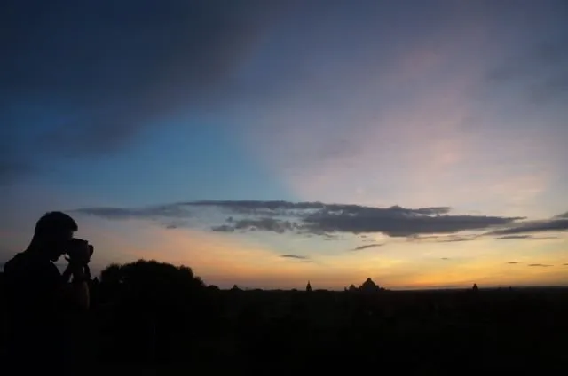 Sensasi Berlibur ke Candi dengan Balon Udara di Bagan, Myanmar. Terasa Magis dan Romantis Abis! 14