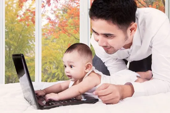 Dear Papa Muda, Kamu Juga Perlu Belajar Menenangkan Bayi Menangis. Ini Bukan Cuma Tugas Istri Lo 8