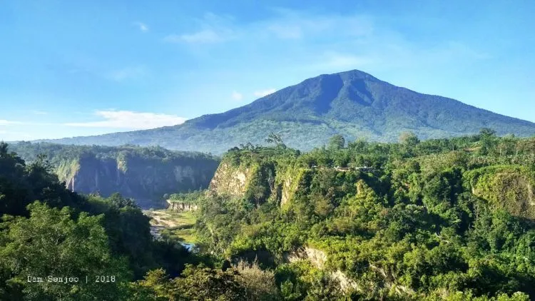 Pendaki yang Kelelahan di Gunung Singgalang Justru Dicabuli Temannya Sendiri. Kok Tega Banget Sih! 8