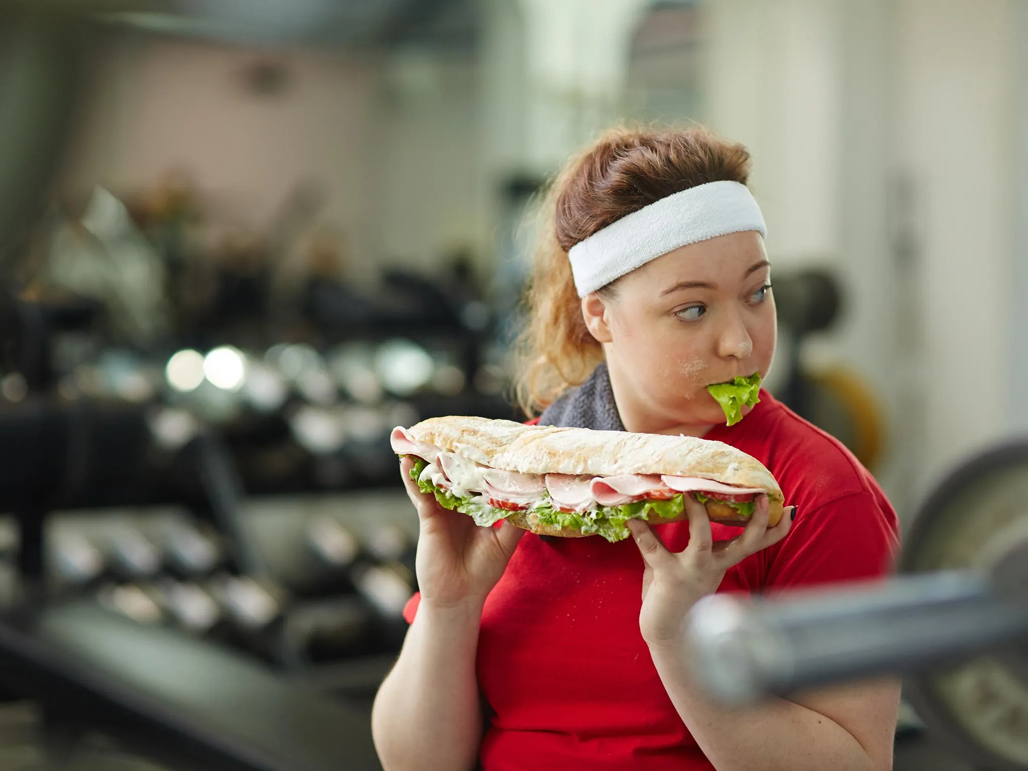 Biar Badan Nggak Makin Melar, Baiknya Makan Sebelum atau Setelah Olahraga, Ya?