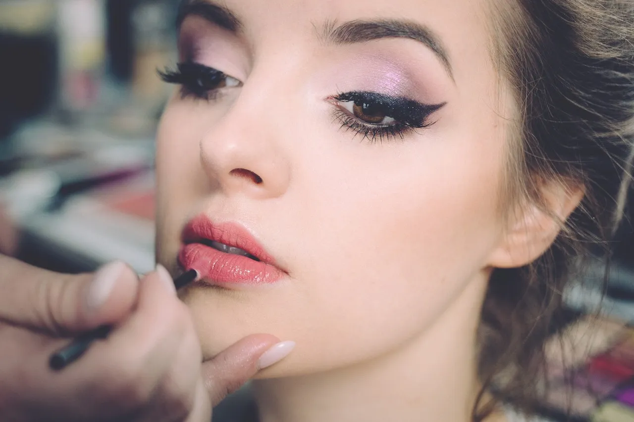 5 Tips Penting Pilih Produk Bibir yang Pas dengan Karaktermu. Biar Nggak Nyalahin Lipstik Melulu 8