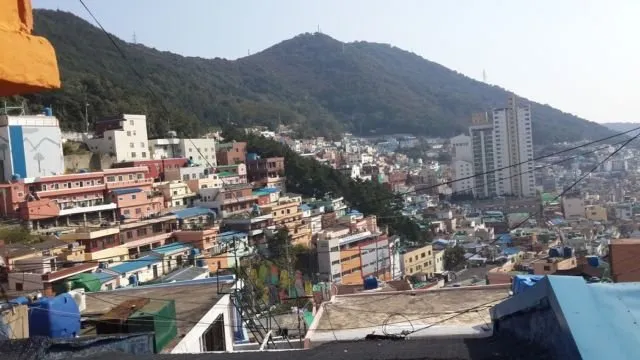 Gamcheon Village, Desa Warna-Warni di Busan Korea Selatan. Dulunya Kumuh Sekarang Instagramable! 8