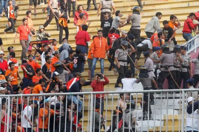 Suporter Persija Meninggal Dikeroyok Bobotoh. Ridwan Kamil: Lebih Baik Tidak Ada Liga Sepak Bola 6