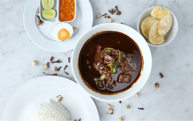 5 Resep Masakan Rumahan Berwarna Hitam Legam. Khas Indonesia, Dijamin Menggugah Selera 9