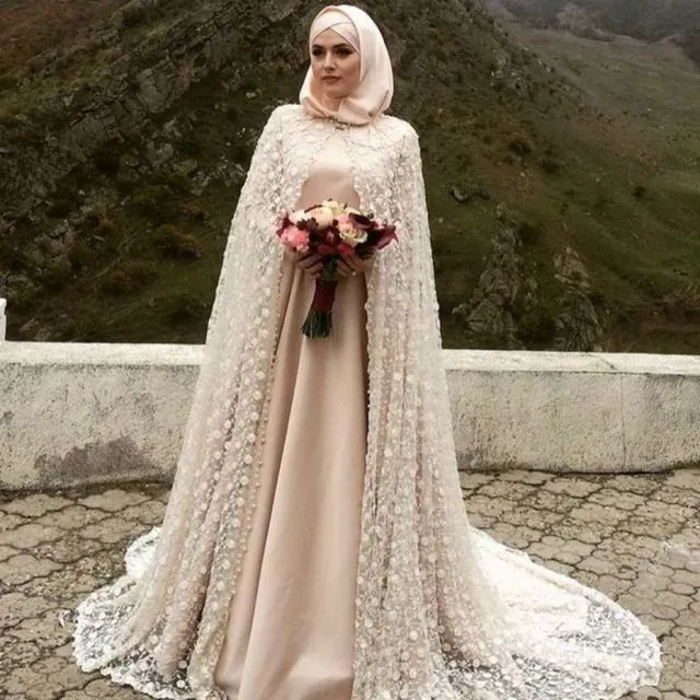 15 Model Gaun Pengantin yang Sopan & Tampil Mewah 28