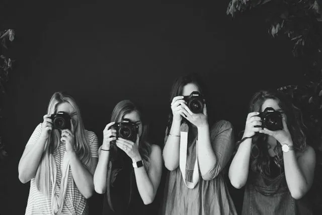 6 Alasan Kamu Nggak Harus Bergaul dengan Teman yang Katanya “Satu Geng” Denganmu Saja 7