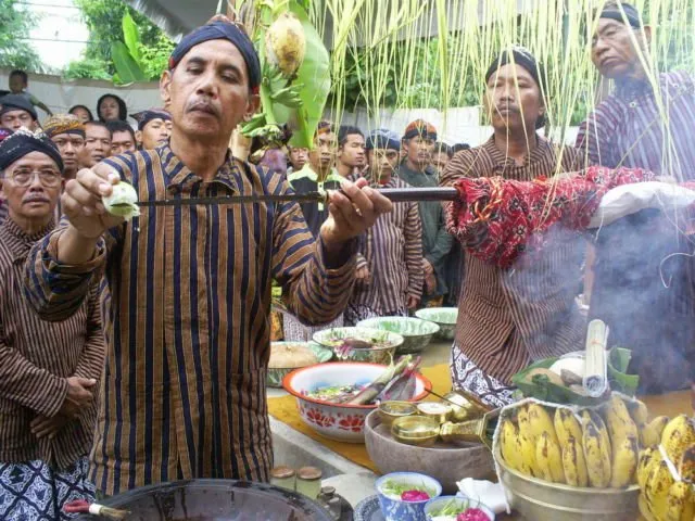 5 Fakta Tentang Malam Satu Sura yang Dianggap Mistis dan Sakral bagi Masyarakat Jawa 8