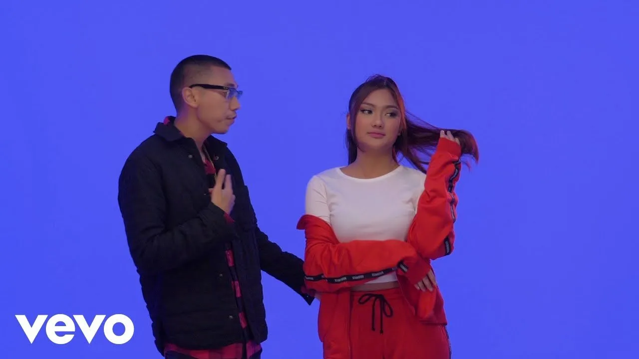 10 Lagu yang Bisa Bantu Redakan Emosimu. Adem Banget di Hati! 15 Marion Jola ft. Rayi RAN - Jangan