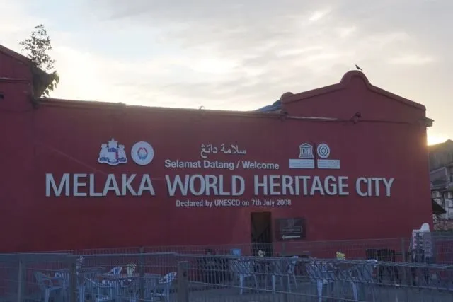 Jelajahi Deretan Mural di Kota Melaka yang Ngehits. Warna-warni dan Instagramable Abis! 9