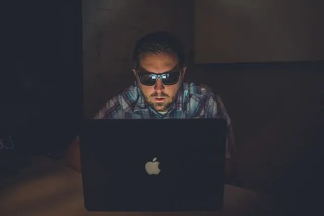 7 Sisi Lain Cowok Gamers yang Bakal Bikin Jatuh Cinta. Lupakan Dulu Soal Sifat Cueknya 10