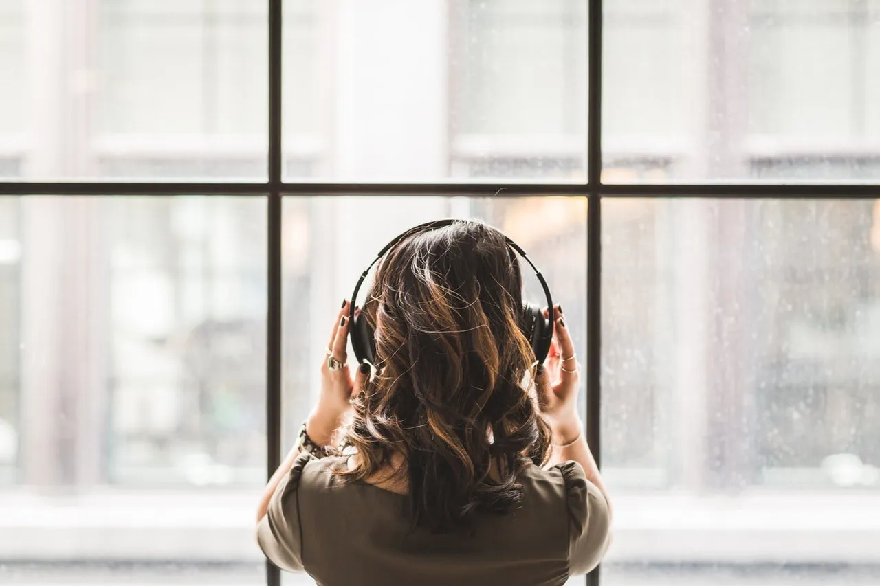 5 Lagu Indie yang Mendayu-dayu Tapi Tetap Easy Listening. Mana Nih yang Pernah Kamu Dengerin?