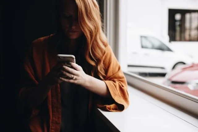 7 Hal yang Bikin Kamu Mikir Berulang Kali buat Update. Ternyata Main Medsos Nggak Semudah itu, Ya! 9