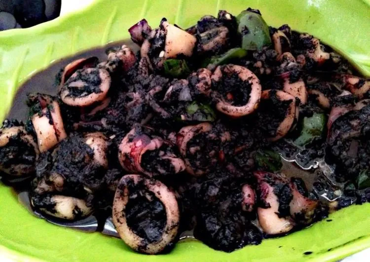 5 Resep Masakan Rumahan Berwarna Hitam Legam. Khas Indonesia, Dijamin Menggugah Selera 6