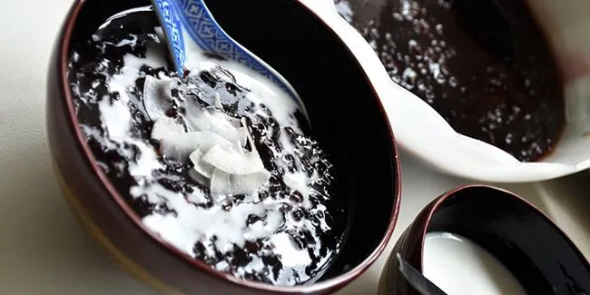 5 Resep Masakan Rumahan Berwarna Hitam Legam. Khas Indonesia, Dijamin Menggugah Selera 10