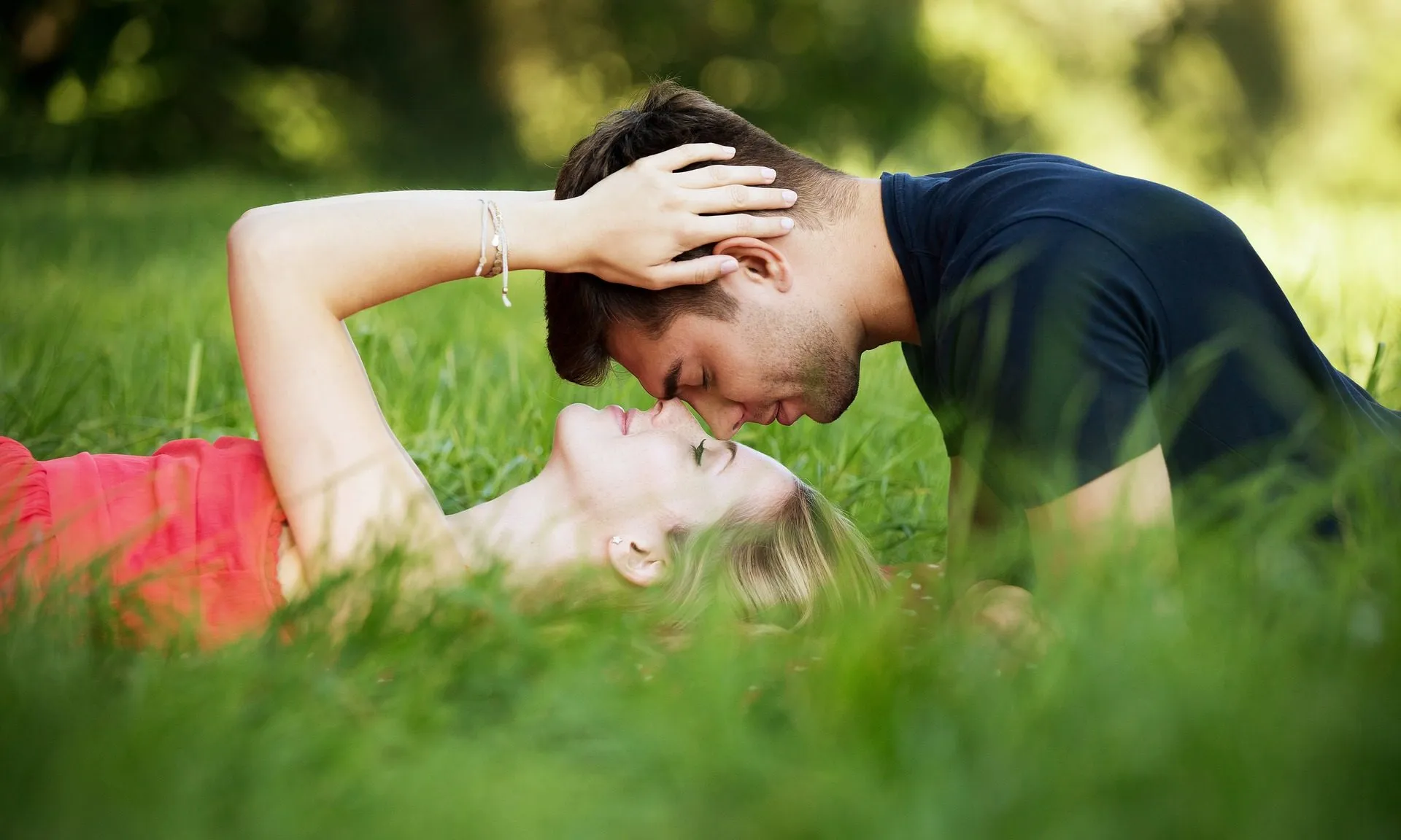 #PuisiHipwee; Sematan Do&rsquo;a dan Sepuntung Rokok