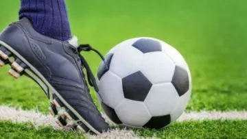 Masih Perlukah Sepak Bola Jika Hanya Sebagai Ajang Bertaruh Nyawa.