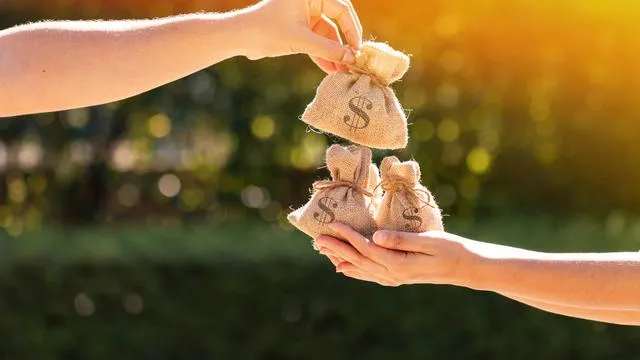 7 Jawaban Anak Milenial Ketika Ditanya, Apa yang Akan Dilakukan Kalau Dapat Uang Kaget 1 Miliar? 12