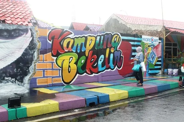 Kampung Bekelir, Spot Wisata yang Lagi Hits di Tangerang. Warna Warni dan Instagramable Abis! 16