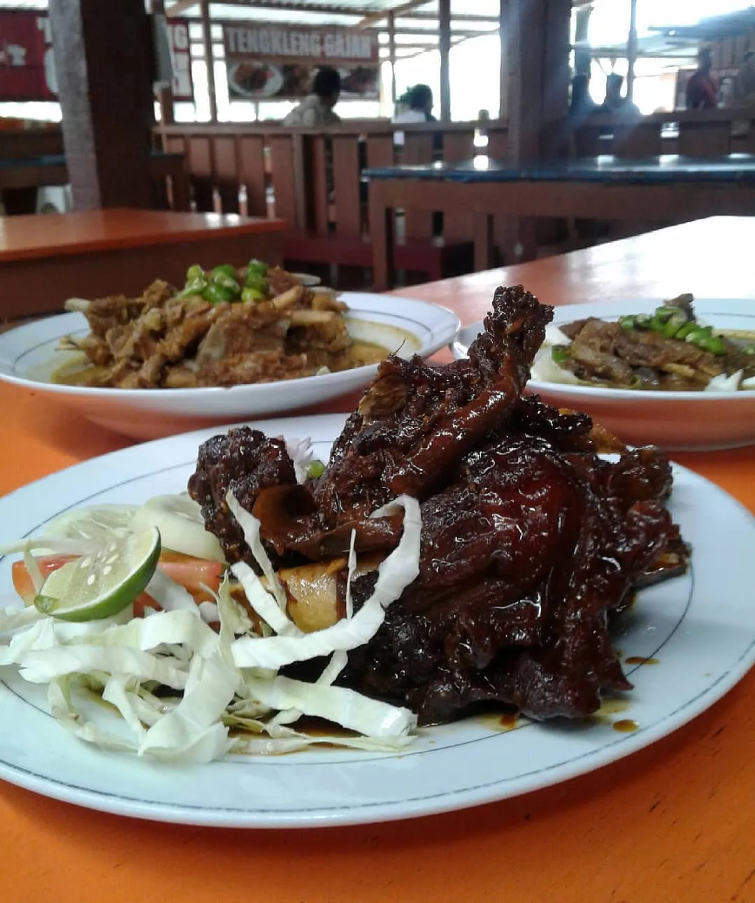 Tengkleng Gajah Jogja, Porsi Gede & Maknyus