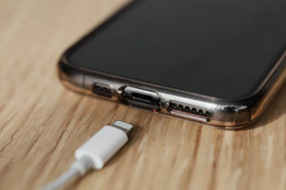 Serba-serbi yang Dirasakan Pengguna Smartphone Masa Kini, Semakin Maju Semakin Ada Aja Cobaannya 16