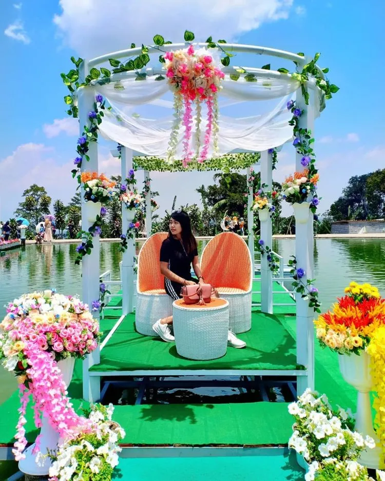 Taman Celosia Bandungan, Destinasi Warna-Warni di Semarang yang Memanjakan Mata! 16