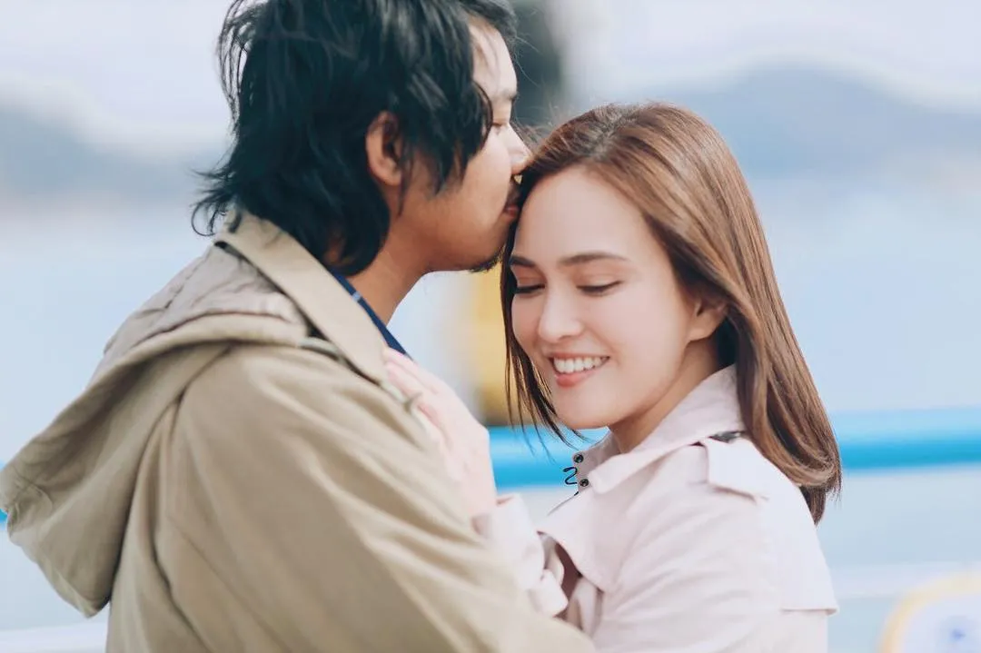 Foto Dodit Mulyanto Cium Shandy Aulia Tersebar, Warganet Kini Percaya Kalau Pelet itu Ampuh :( 4