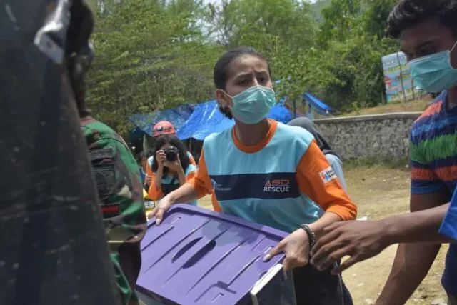 5 Hal yang Bisa Dipetik dari Langkah Awkarin Jadi Relawan, Patut Direnungkan Generasi Milenial 6
