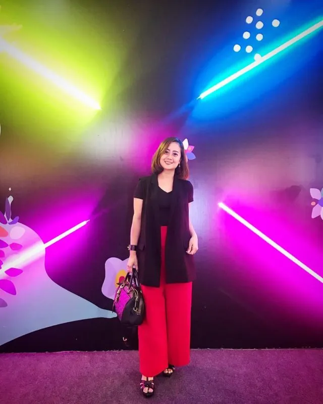Deretan OOTD Para Penonton JFW 2019 yang Nggak Kalah Modis. Paling Santai Kayak Apa Ya? 19