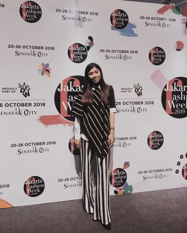 Deretan OOTD Para Penonton JFW 2019 yang Nggak Kalah Modis. Paling Santai Kayak Apa Ya? 17