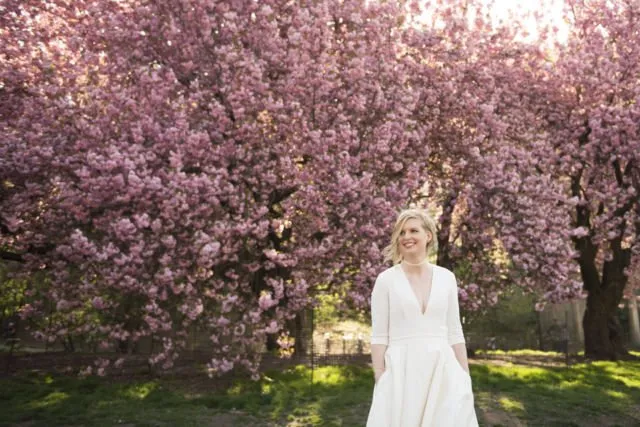 Terbaru! Gaun Pengantin Modern dengan Aksen Saku. Tisu, Lipstik, HP, Bisa Disimpan di Situ 26