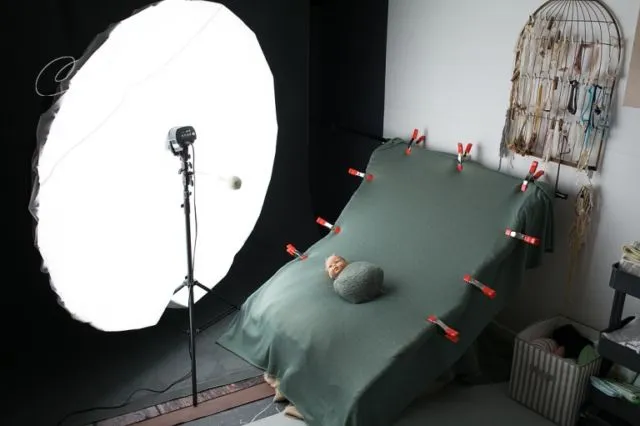 Dibalik Foto Lucu Bayi Baru Lahir, Ada 8 Hal yang Harus Dipahami. Jangan Praktik Sendiri di Rumah! 14