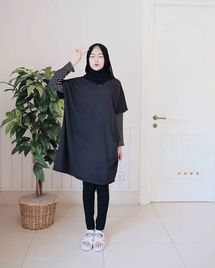 Sontek 12+ Cute Fashion Style Ala Selebgram dan Beauty Vlogger Sari Endah Pratiwi @saritiw Ini Yuk! 15